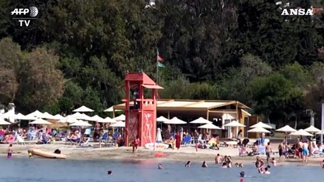 Coronavirus, in Grecia riaprono le spiagge: ripresa del turismo dal 15 giugno
