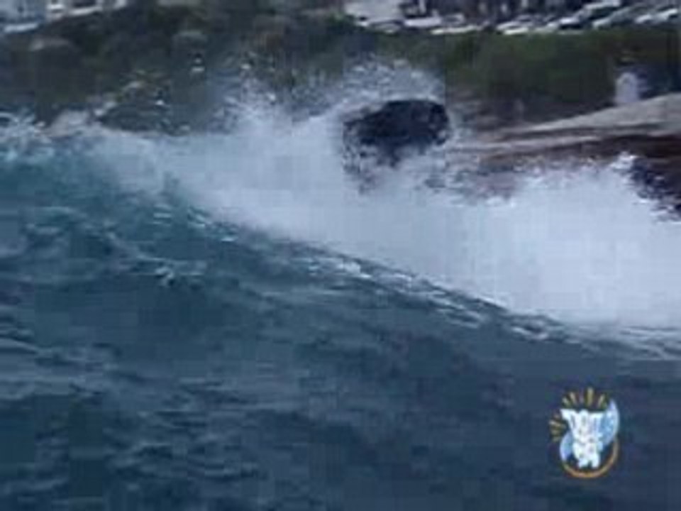 Surfing Dee Why Point Australia 17 June 2008