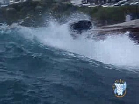 Surfing Dee Why Point Australia 17 June 2008