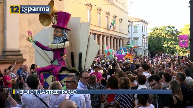 VERDI OFF, LA STREET PARADE ANIMA LA FESTA PER LE VIE DEL CENTRO | VERDI OFF, LA STREET PARADE ANIMA LA FESTA PER LE VIE DEL CENTRO