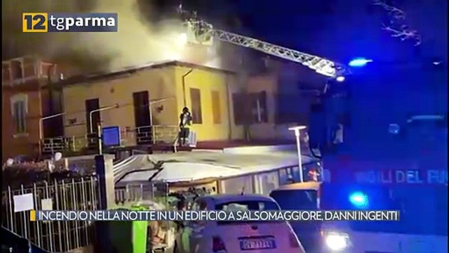 INCENDIO NELLA NOTTE IN UN EDIFICIO A SALSOMAGGIORE, DANNI INGENTI | INCENDIO NELLA NOTTE IN UN EDIFICIO A SALSOMAGGIORE, DANNI INGENTI