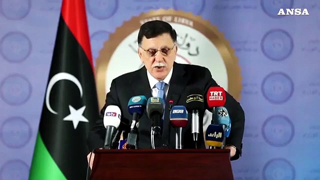 Libia chiede inchiesta su raid sul centro migranti