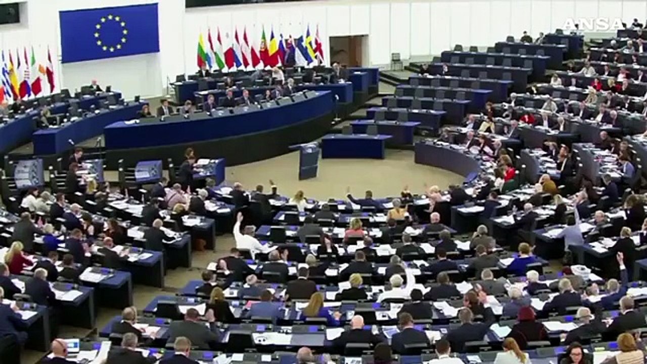 Europee: quasi 427 milioni di cittadini si preparano al voto