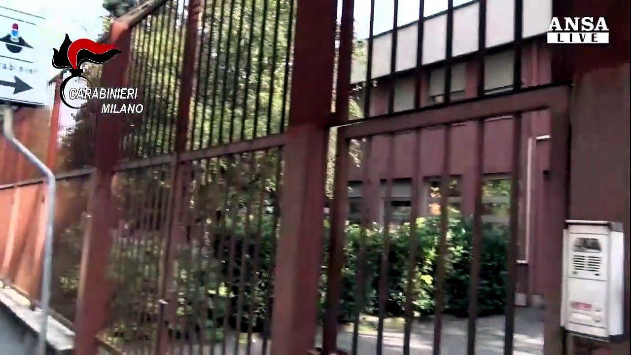 Tassista abusivo arrestato per violenza sessuale