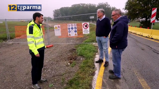 COLTARO: INIZIATI I LAVORI SU SP33 PADANA OCCIDENTALE DEL CANALE MILANINO | COLTARO: INIZIATI I LAVORI SU SP33 PADANA OCCIDENTALE DEL CANALE MILANINO