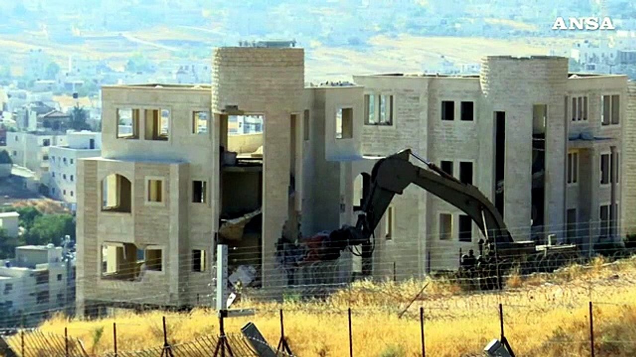 Tensione a Gerusalemme per demolizione edifici palestinesi