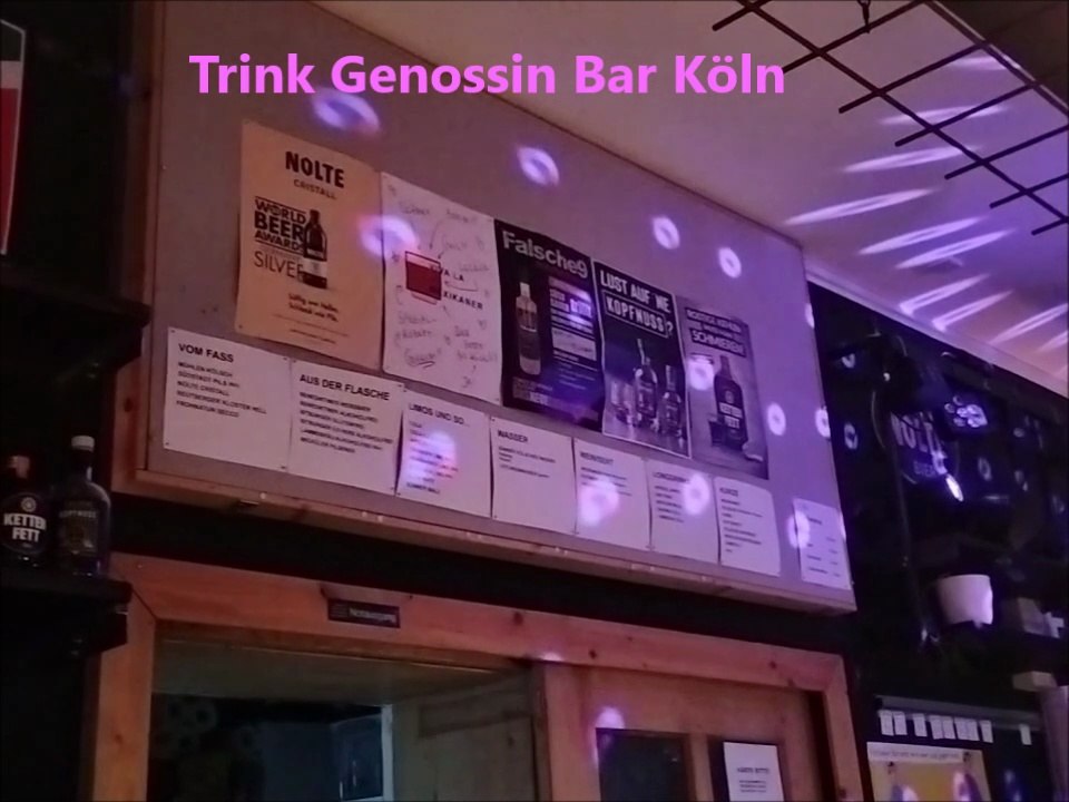 rami-hattab-trink-genossin-bar-gebaeude-9-kettenfett-flasche-9-kopfnuss-kali-drink