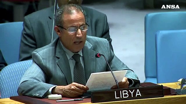 Libia: Haftar bombarda Tripoli, la tregua dura solo poche ore