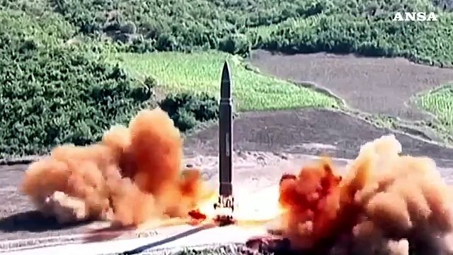 La Corea del Nord lancia altri due missili in mare
