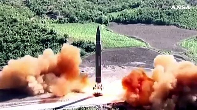 La Corea del nord testa due nuovi razzi a corto raggio