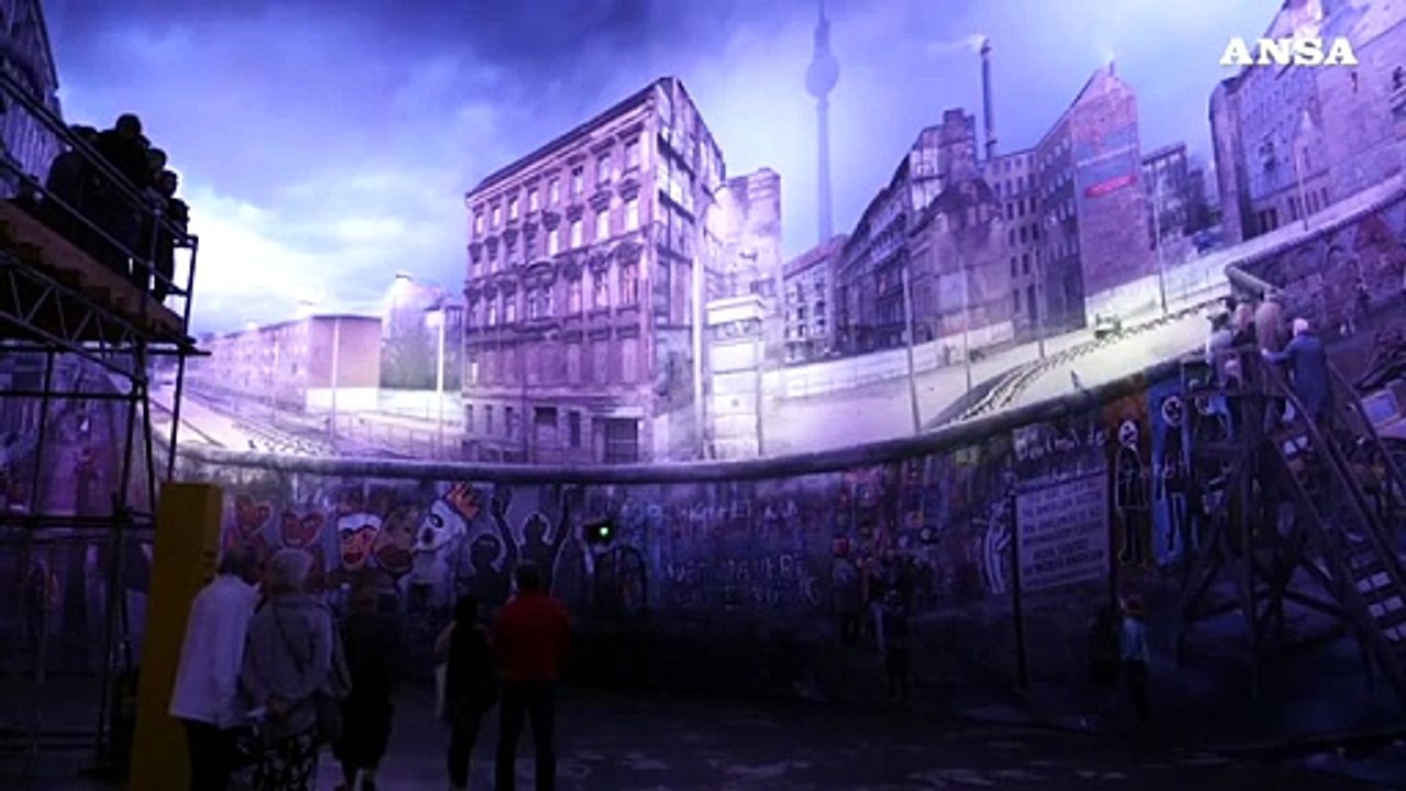 Berlino celebra i 30 anni senza Muro con musica e luci