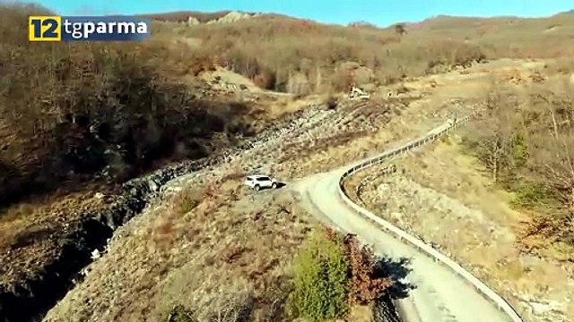 LA FRANA DI LAMINO NON SI FERMA: RUSPE AL LAVORO PER CONTENERE I DANNI | LA FRANA DI LAMINO NON SI FERMA: RUSPE AL LAVORO PER CONTENERE I DANNI