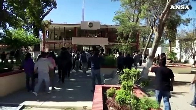 Messico, scontro a fuoco tra narcos e polizia: la conta dei danni
