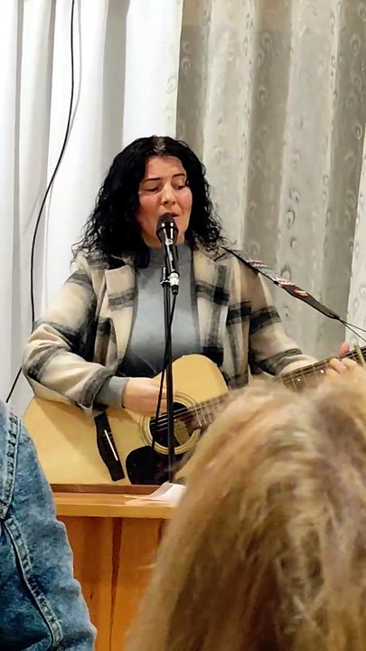 No hay lugar más alto que estar a tus pies. Alabanza Cristiana 🙏