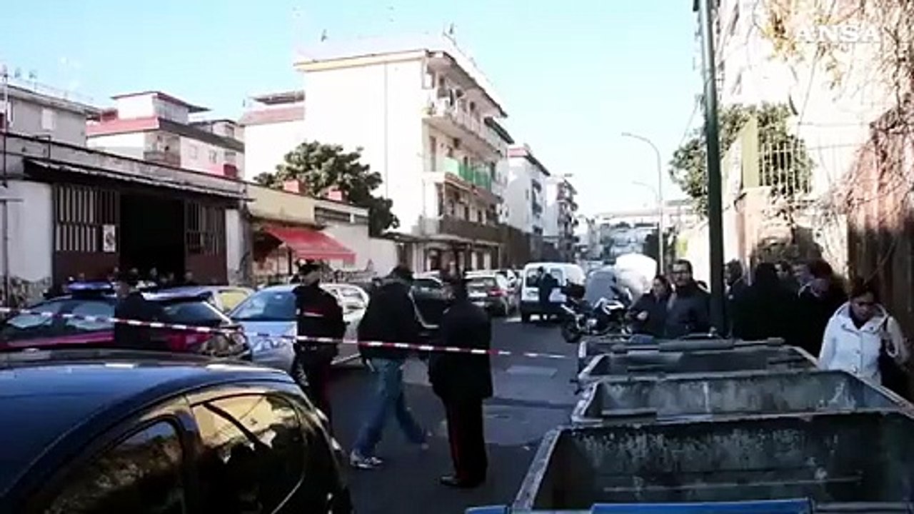Camorra, pregiudicato ucciso in un agguato in una sala giochi