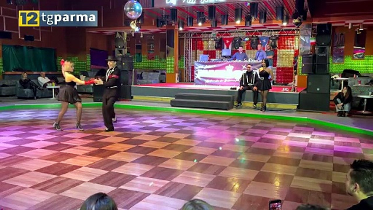 MUSICA: JOHNNY VAZQUEZ A TORRECHIARA, LA SALSA TORNA PROTAGONISTA | MUSICA: JOHNNY VAZQUEZ A TORRECHIARA, LA SALSA TORNA PROTAGONISTA