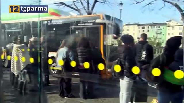 DUE MINORENNI PICCHIATI E RAPINATI DA UNA BABY GANG IN CENTRO | DUE MINORENNI PICCHIATI E RAPINATI DA UNA BABY GANG IN CENTRO