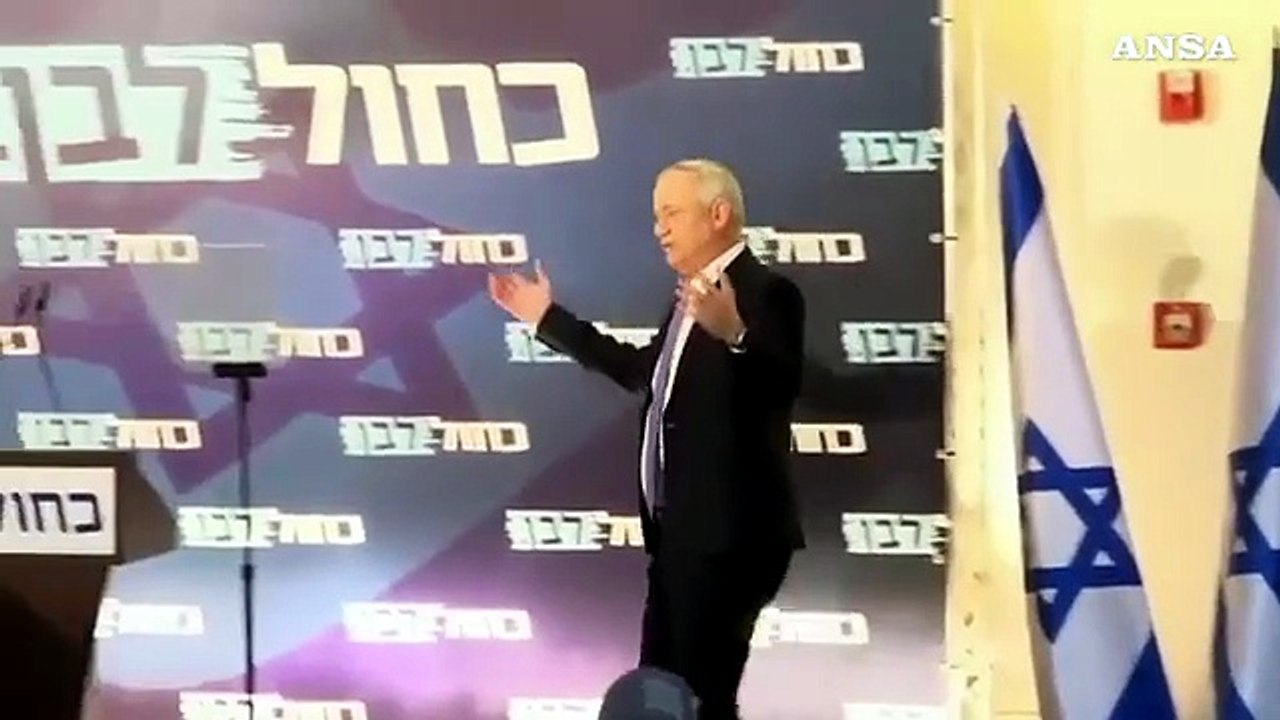 Parte la sfida a Netanyahu, nel partito e nel governo