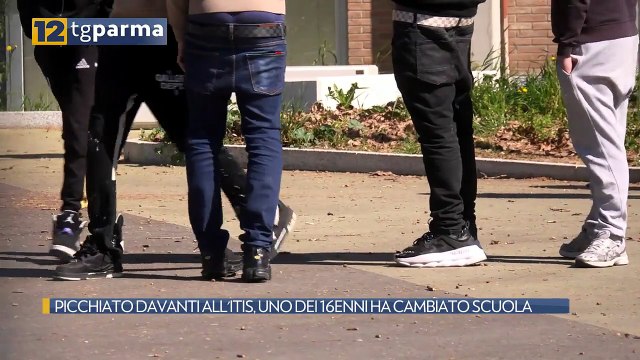 PICCHIATO DAVANTI ALL'ITIS, UNO DEI 16ENNI HA CAMBIATO SCUOLA | PICCHIATO DAVANTI ALL'ITIS, UNO DEI 16ENNI HA CAMBIATO SCUOLA