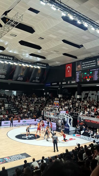 Maç Sonucu - Beşiktaş Gain  71-68 Galatasaray MCT Technic - Türkiye Sigorta Basketbol Süper Ligi Play Off Çeyrek Final 3. Maç