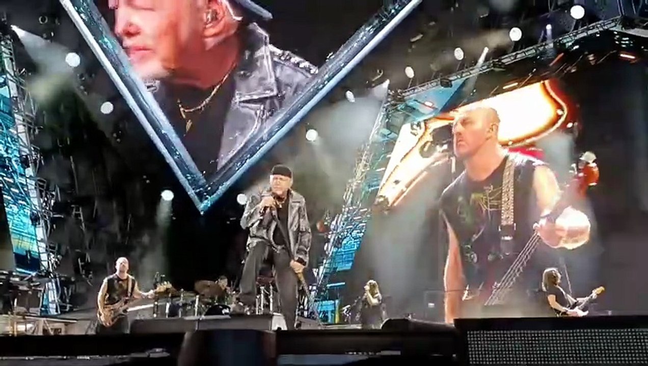 Vasco Rossi a Rimini: il video della data zero