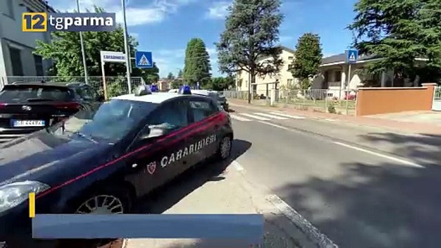FELINO: DÀ IN ESCANDESCENZE, AGGREDISCE UN PARENTE E POI I CARABINIERI. ARRESTATO | FELINO: DÀ IN ESCANDESCENZE, AGGREDISCE UN PARENTE E POI I CARABINIERI. ARRESTATO
