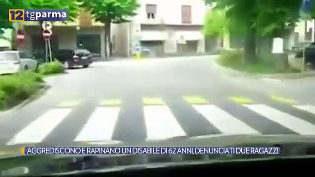 AGGREDISCONO E RAPINANO UN DISABILE DI 62 ANNI, DENUNCIATI DUE RAGAZZI
