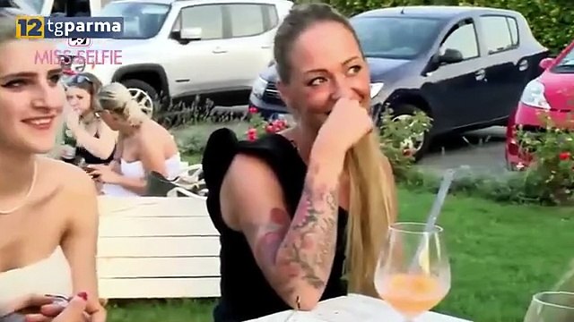 SILVIA, NUOVA MISS SELFIE: LO SCATTO PERFETTO? LUCE E CREATIVITA'
