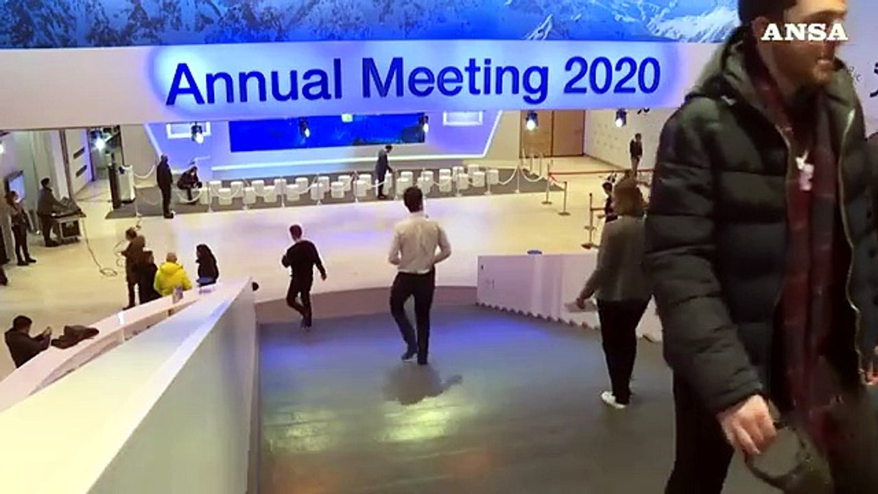 Fmi taglia stime pil mondo, crescita Italia modesta