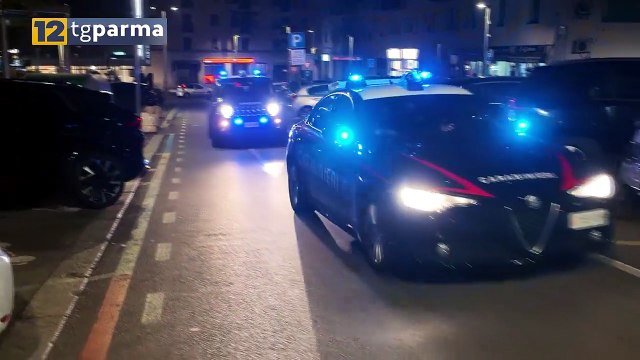 AUTO NON SI FERMA ALL'ALT DEI CARABINIERI: FOLLE INSEGUIMENTO, UN ARRESTO | AUTO NON SI FERMA ALL'ALT DEI CARABINIERI: FOLLE INSEGUIMENTO, UN ARRESTO