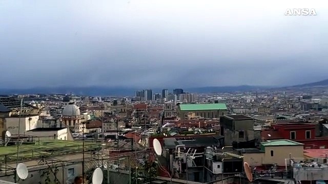 Maltempo: primi fiocchi di neve sul Vesuvio