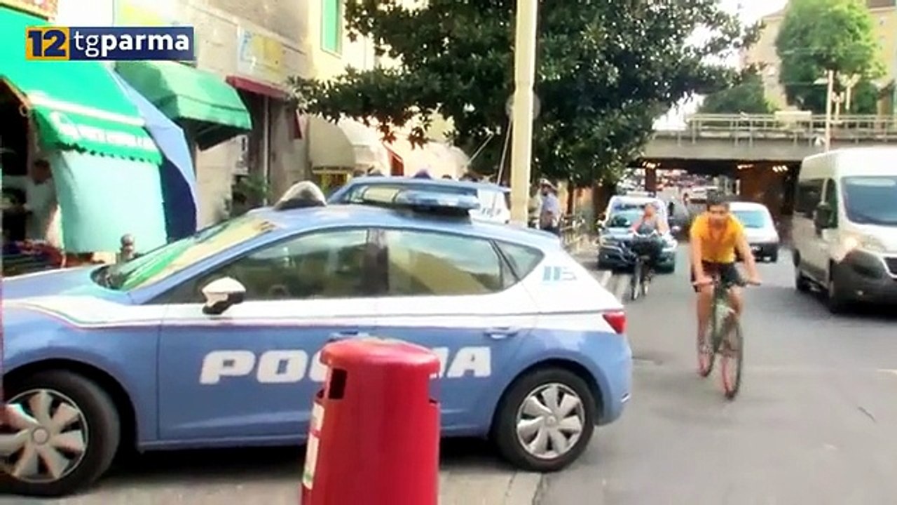 SPACCIA COCAINA NEL QUARTIERE S