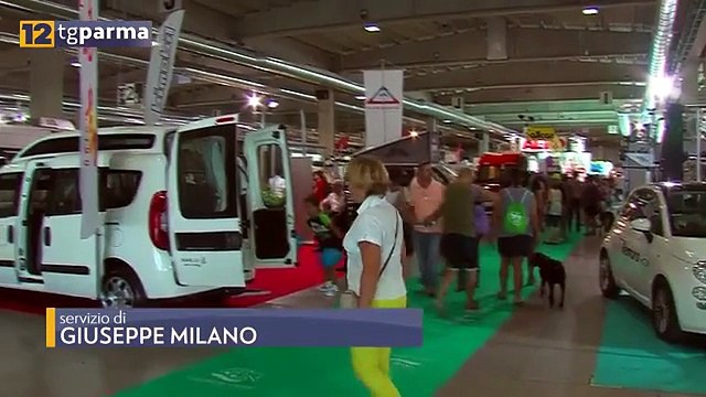 ALLE FIERE DI BAGANZOLA TAGLIO DEL NASTRO PER IL SALONE DEL CAMPER