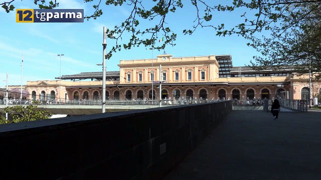 TRAVOLTO E UCCISO SUI BINARI: TRENI IN TILT SULLA PIACENZA-PARMA | TRAVOLTO E UCCISO SUI BINARI: TRENI IN TILT SULLA PIACENZA-PARMA