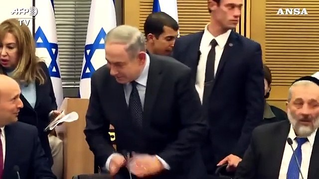 Meno seggi e legge anti-Netanyahu, per il leader del Likud si fa dura
