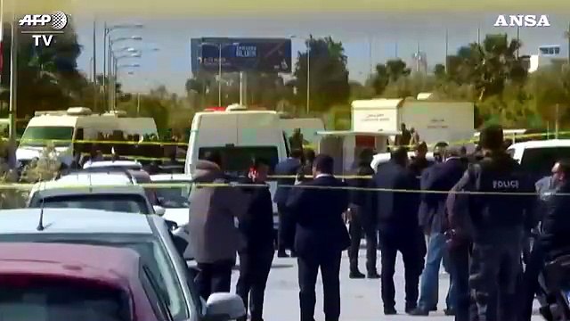 Kamikaze vicino ambasciata Usa a Tunisi, morto un agente