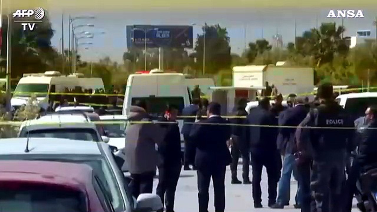 Kamikaze vicino ambasciata Usa a Tunisi, morto un agente