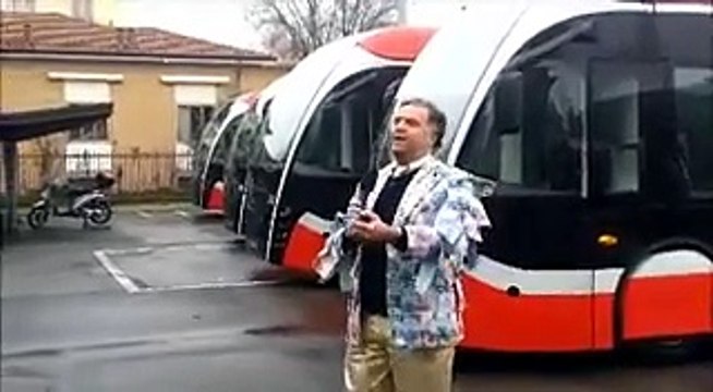 Filobus troppo lunghi: l'incursione di Striscia la notizia
