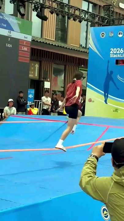 Defying Gravity: The Ultimate Slackline Race"