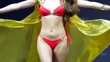 Beautifull Model Girl Perform On Stage😛