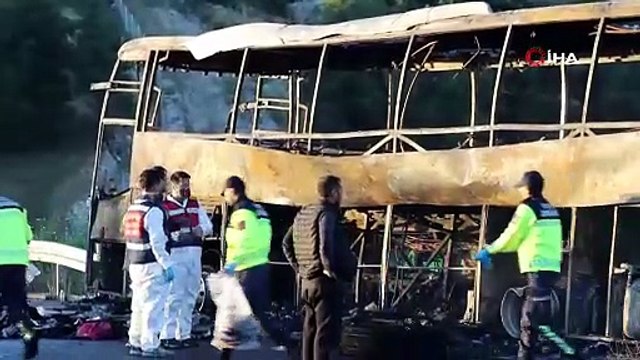 Denizli’deki 8 kişinin öldüğü otobüsten geriye sadece demir yığını kaldı