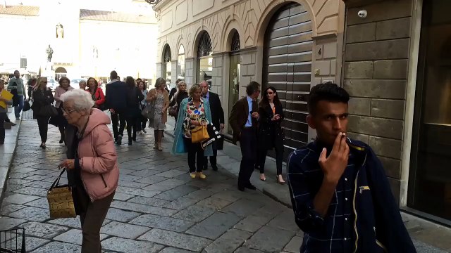Lucia Annibali in via Farini