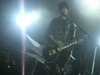 Tom Kaulitz le 10 mars a Bercy (L)