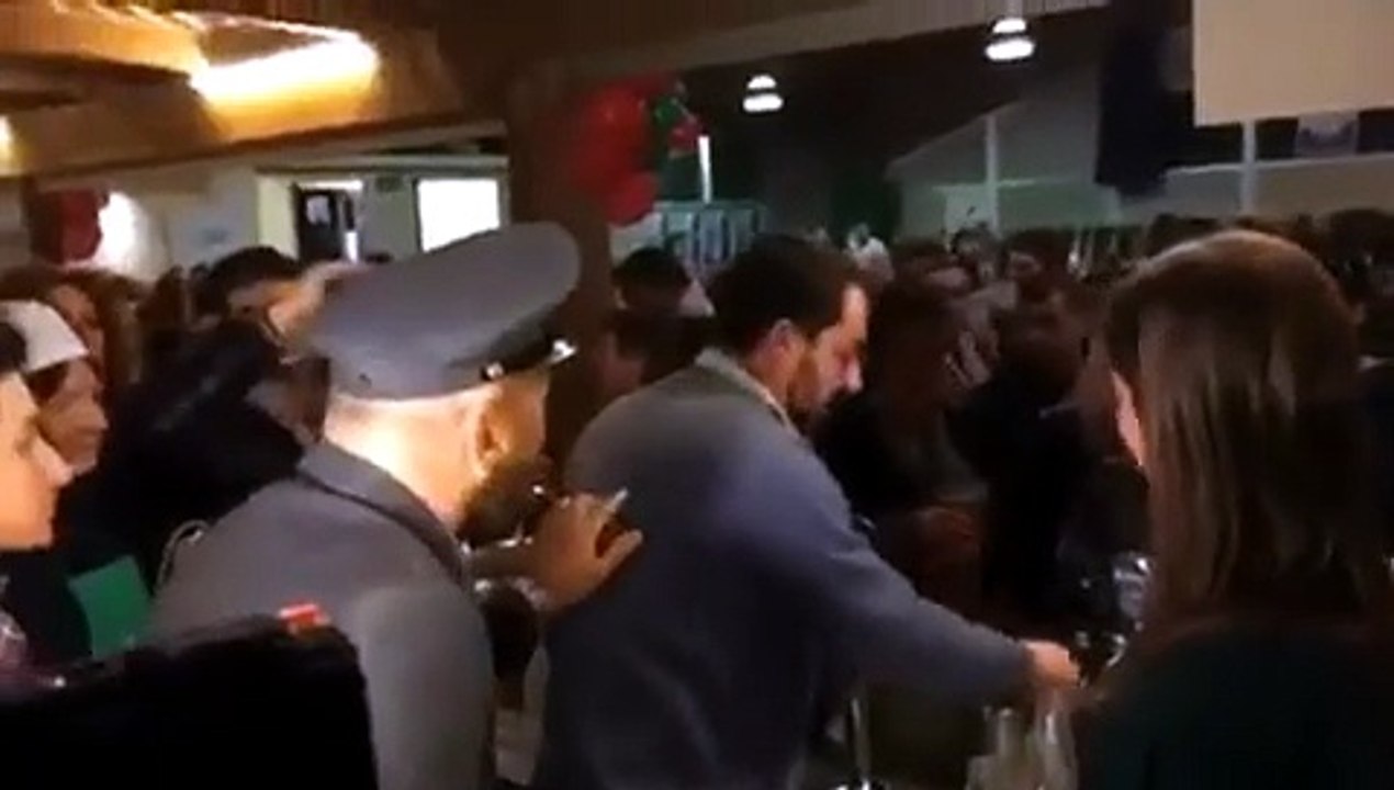 C'è Posta per Te - Video consegna posta a Matteo Salvini