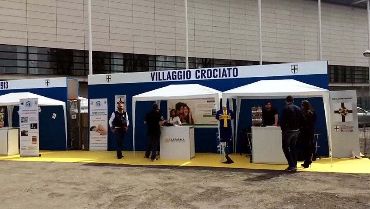 Villaggio crociato: il debutto Video