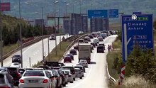 "Kilit kavşak" Kırıkkale'de bayram tatili dönüşü hareketliliği devam ediyor