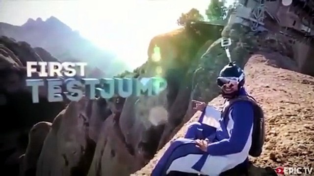 Il base jumper Alexander Polli si schianta contro un albero e muore
