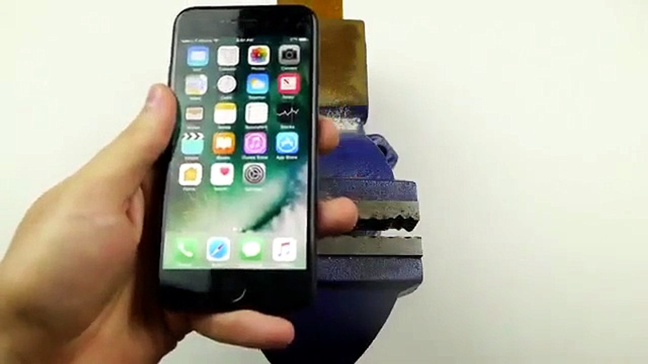 Cuffiette nell'iphone 7? Usa il trapano!