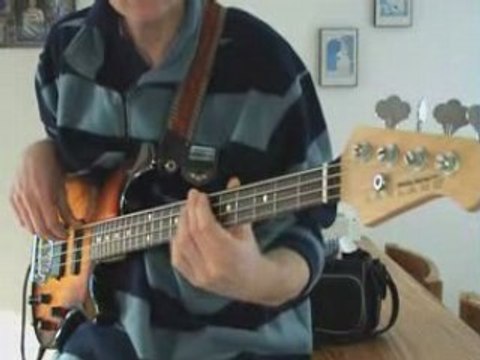 Bob Marley - Could You Be Loved - Bass Cover