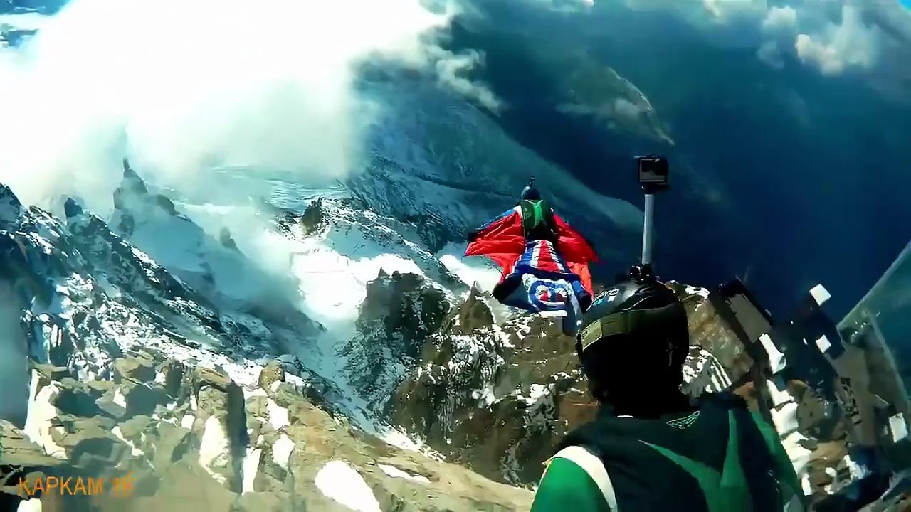 Un altro  base jumper muore precipitando con la tuta alare